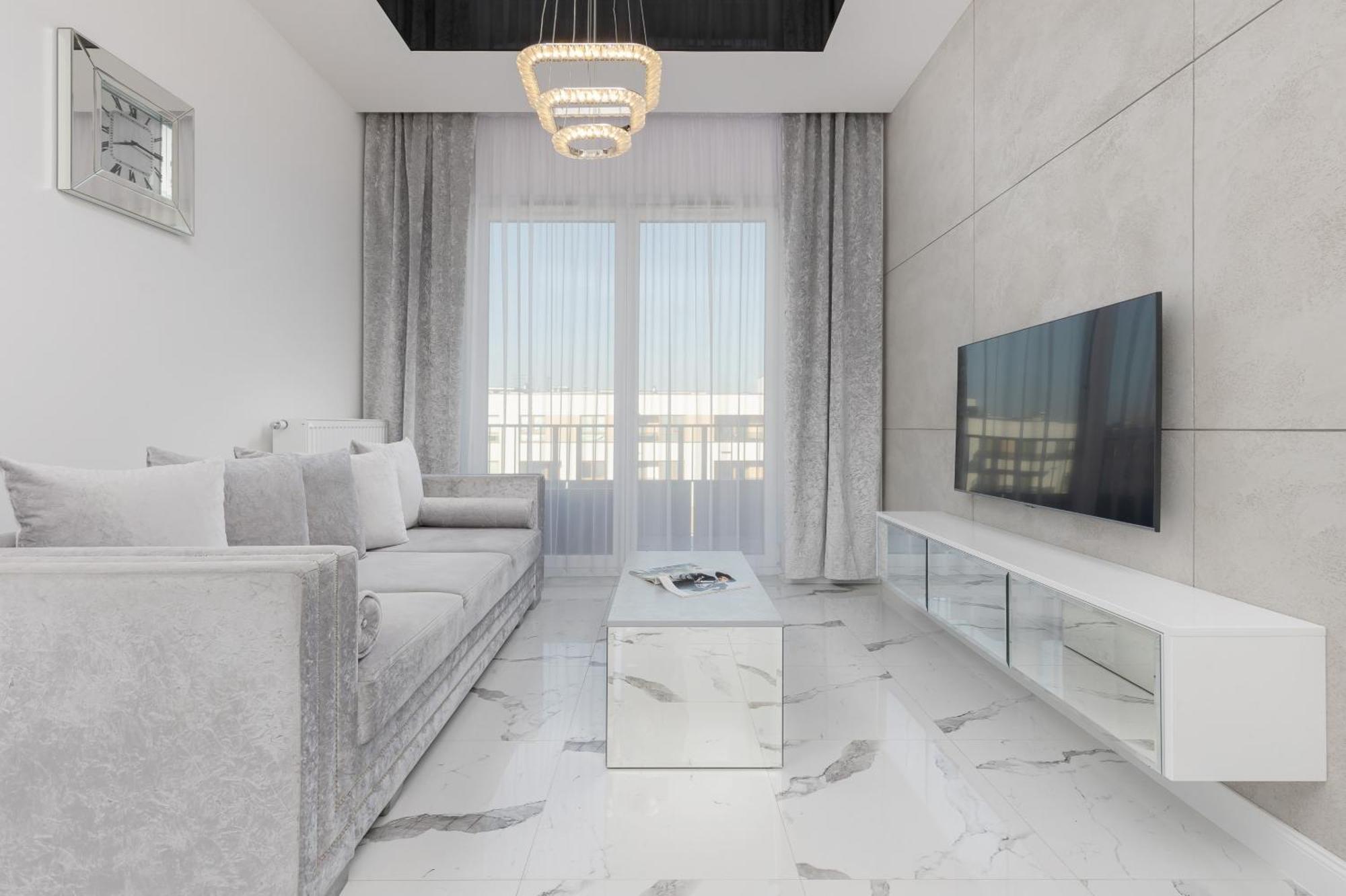 Elegant Apartments With Balcony & Parking Warsaw By Noclegi Renters Εξωτερικό φωτογραφία