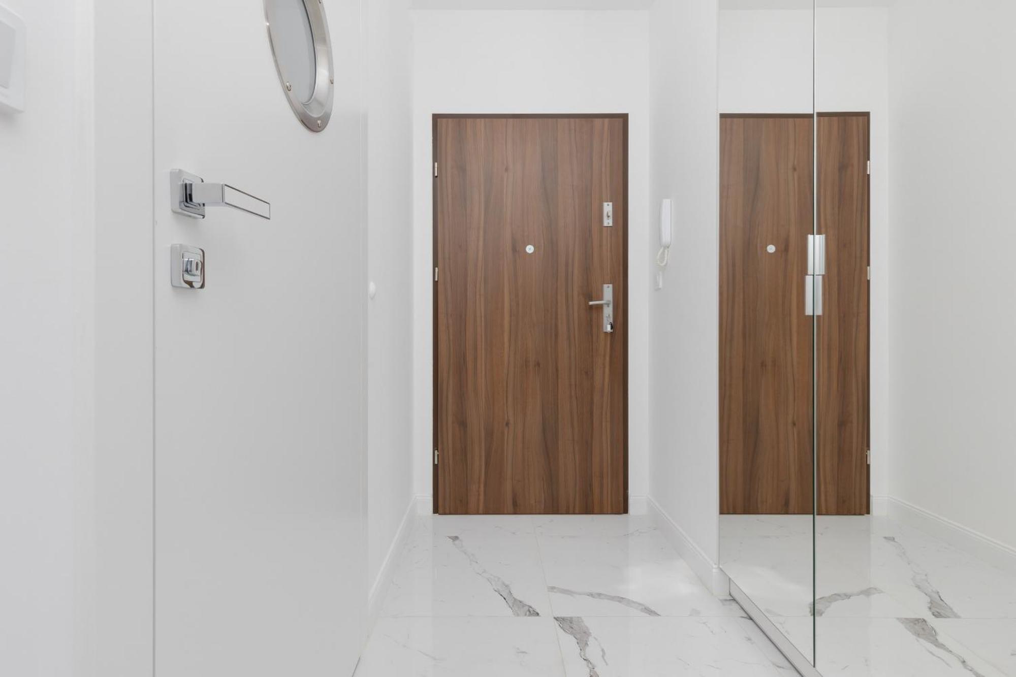 Elegant Apartments With Balcony & Parking Warsaw By Noclegi Renters Εξωτερικό φωτογραφία